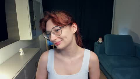 Snapshot of jeanaenny chatting on 05.17.26 Jeana online show from 05.17.26