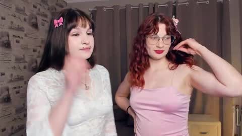 Snapshot of jeanaenny chatting on 05.24.26 Jeana online show from 05.24.26