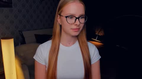 Snapshot of jeanicecoult chatting on 10.06.25 Jenny online show from 10.06.25