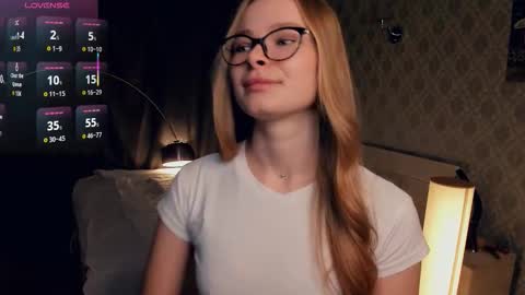 Snapshot of jeanicecoult chatting on 10.25.25 Jenny online show from 10.25.25