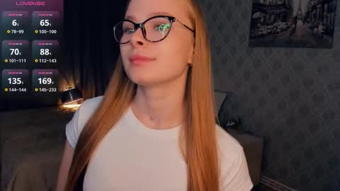 Snapshot of jeanicecoult chatting on 11.06.25 Jenny online show from 11.06.25