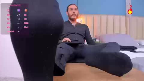 Snapshot of jeanpiere02 chatting on 09.15.25 Jeanpiere online show from 09.15.25