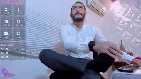 Snapshot of jeanpiere02 chatting on 09.26.25 Jeanpiere online show from 09.26.25