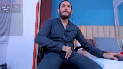 Snapshot of jeanpiere02 chatting on 10.21.25 Jeanpiere online show from 10.21.25