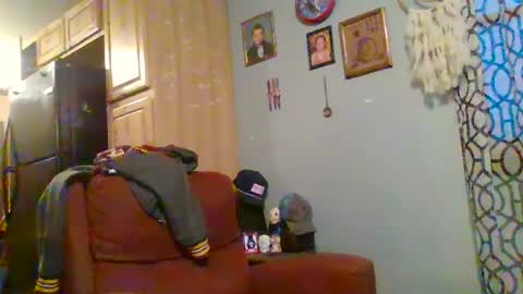 jearnold44 online show from 02.11.25