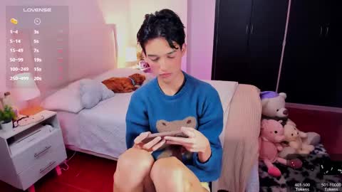  J E V D  online show from 12.28.24