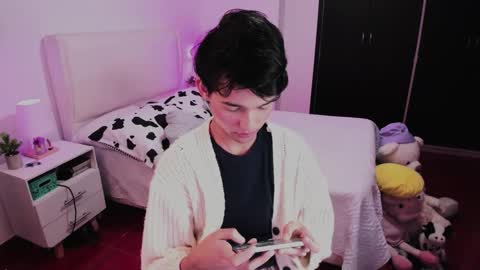  J E V D  online show from 09.30.25