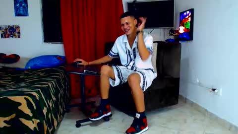 Snapshot of jeffer21_hot chatting on 05.27.26 jeffer21_hot online show from 05.27.26