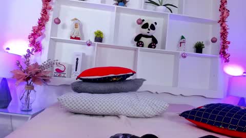 Snapshot of jehnmorris chatting on 12.03.24 Jehn online show from 12.03.24