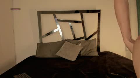 Snapshot of jei_7m chatting on 11.04.25 jei_7m online show from 11.04.25