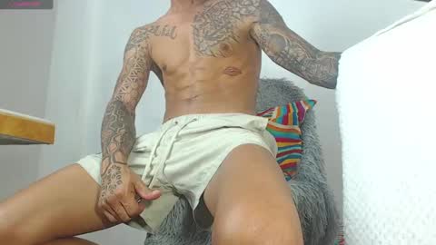 Snapshot of jeilertthh chatting on 03.08.25 jeilertthh online show from 03.08.25