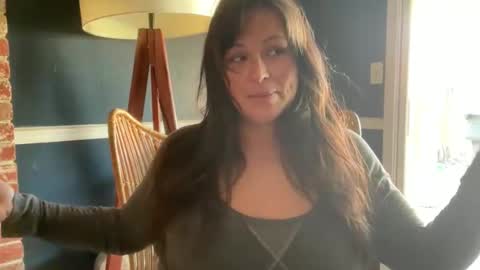 Snapshot of jellybeanin chatting on 04.14.26 Jelli online show from 04.14.26