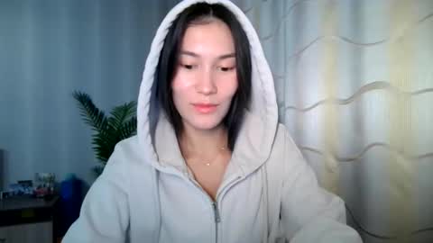 Snapshot of jenariva chatting on 11.23.25 jenariva online show from 11.23.25