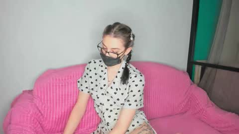 Molly online show from 03.10.26