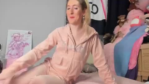 JenbyDoll online show from 01.23.25