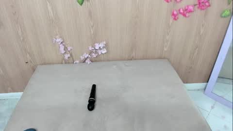 Jenelotizz online show from 03.02.26