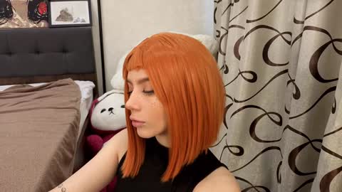 Snapshot of jenie_fire chatting on 09.12.25 Dolly online show from 09.12.25