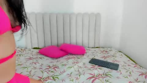 Jenifer online show from 04.22.26