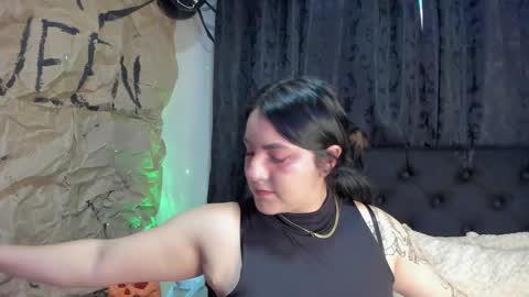 jeniferpowell_nm online show from 10.31.25