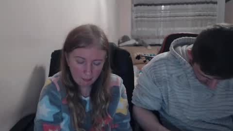 Snapshot of jenisandpeter chatting on 11.22.25 JenisAndPeter online show from 11.22.25