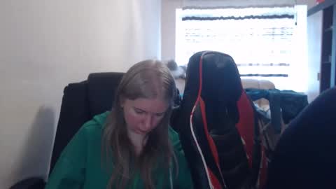 JenisAndPeter online show from 03.25.26