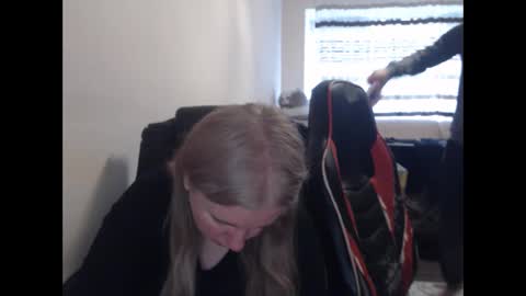 JenisAndPeter online show from 04.06.26