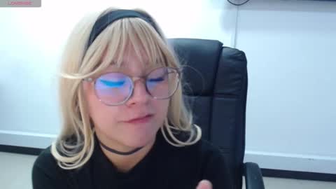 jenn online show from 11.08.25