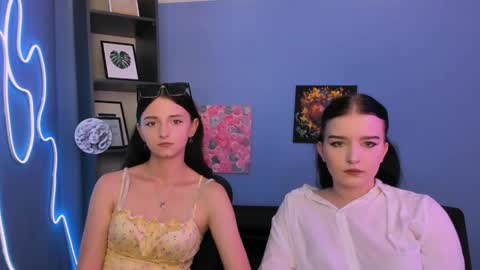 Snapshot of jennakissu chatting on 05.21.26 Jenna online show from 05.21.26