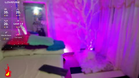 Snapshot of jenndy_lockhart chatting on 01.11.25 follow me in me IG jenndy971 online show from 01.11.25