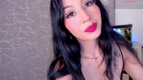 Jenner online show from 12.21.25