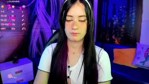 Snapshot of jenni_arango chatting on 12.13.24 Jenny online show from 12.13.24