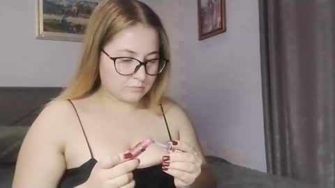 Nicol online show from 12.21.25