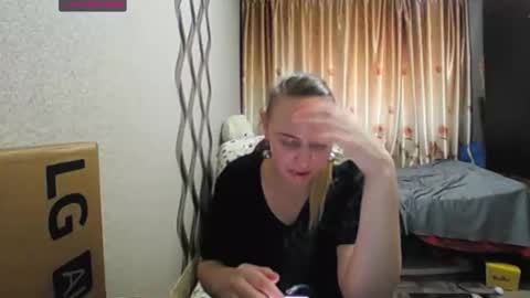 Snapshot of jennideep chatting on 12.01.25 JenniDeep online show from 12.01.25