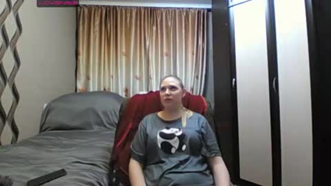 Snapshot of jennideep chatting on 02.16.26 JenniDeep online show from 02.16.26