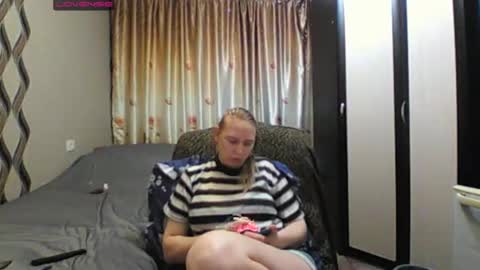 JenniDeep online show from 04.11.26