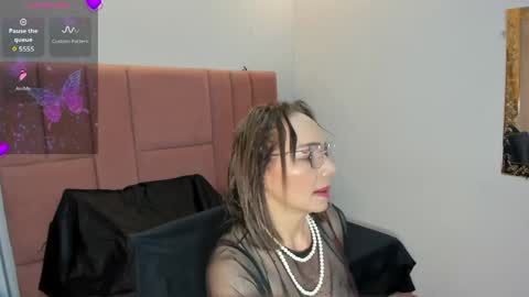 Snapshot of jennierosse chatting on 04.15.26 Jennie online show from 04.15.26