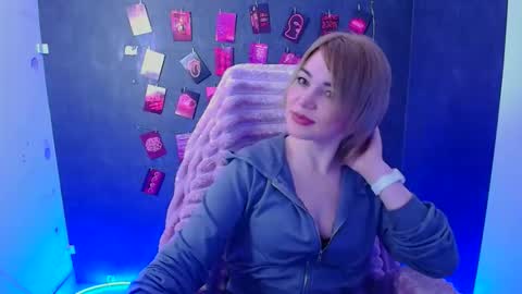 Snapshot of jennifer_cuttie chatting on 02.18.26 Jennifer online show from 02.18.26