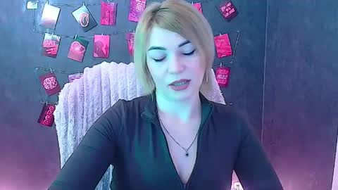 Snapshot of jennifer_cuttie chatting on 03.24.26 Jennifer online show from 03.24.26