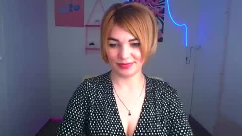 Snapshot of jennifer_cuttie chatting on 04.15.26 Jennifer online show from 04.15.26