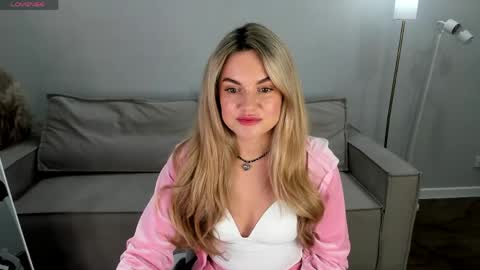 Snapshot of jennifer_perezz chatting on 06.02.26 Jennifer Perezz online show from 06.02.26