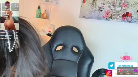 JENNIFER online show from 01.10.26