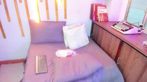 Jennifer vega  online show from 09.24.25