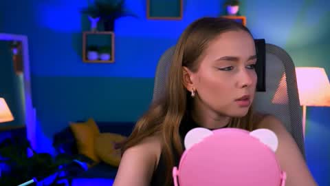 Jennifer online show from 09.10.25