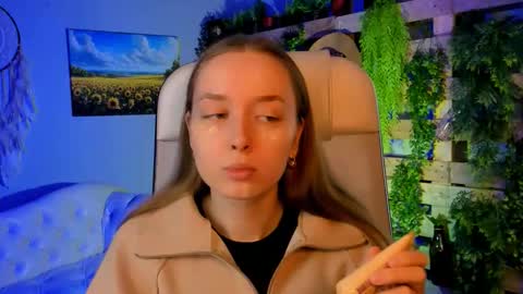 Jennifer online show from 10.07.25