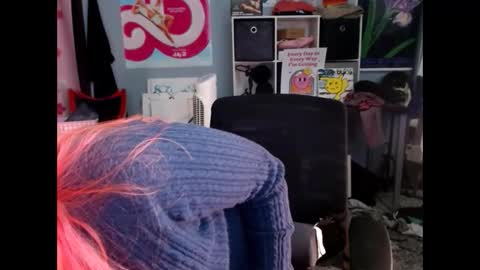 Jennifer Gwen online show from 01.06.26