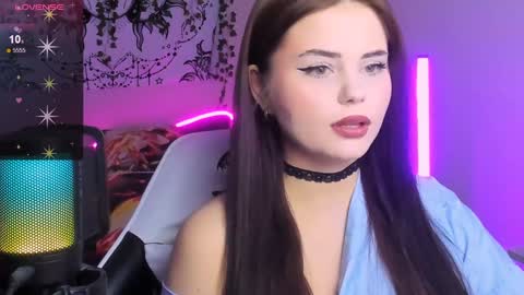 Snapshot of jenniferwandis77 chatting on 12.20.24 Jenni online show from 12.20.24