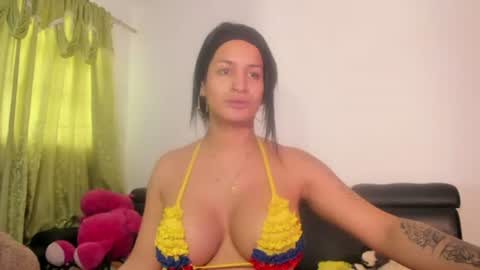 Snapshot of jenniifer_t chatting on 07.07.26 jenniifer_t online show from 07.07.26