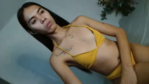 PRETTY JENNY online show from 12.13.25