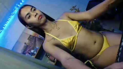Snapshot of jenny20_xxx chatting on 05.19.26 PRETTY JENNY online show from 05.19.26