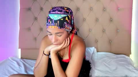 jenny__lawrence online show from 12.22.25